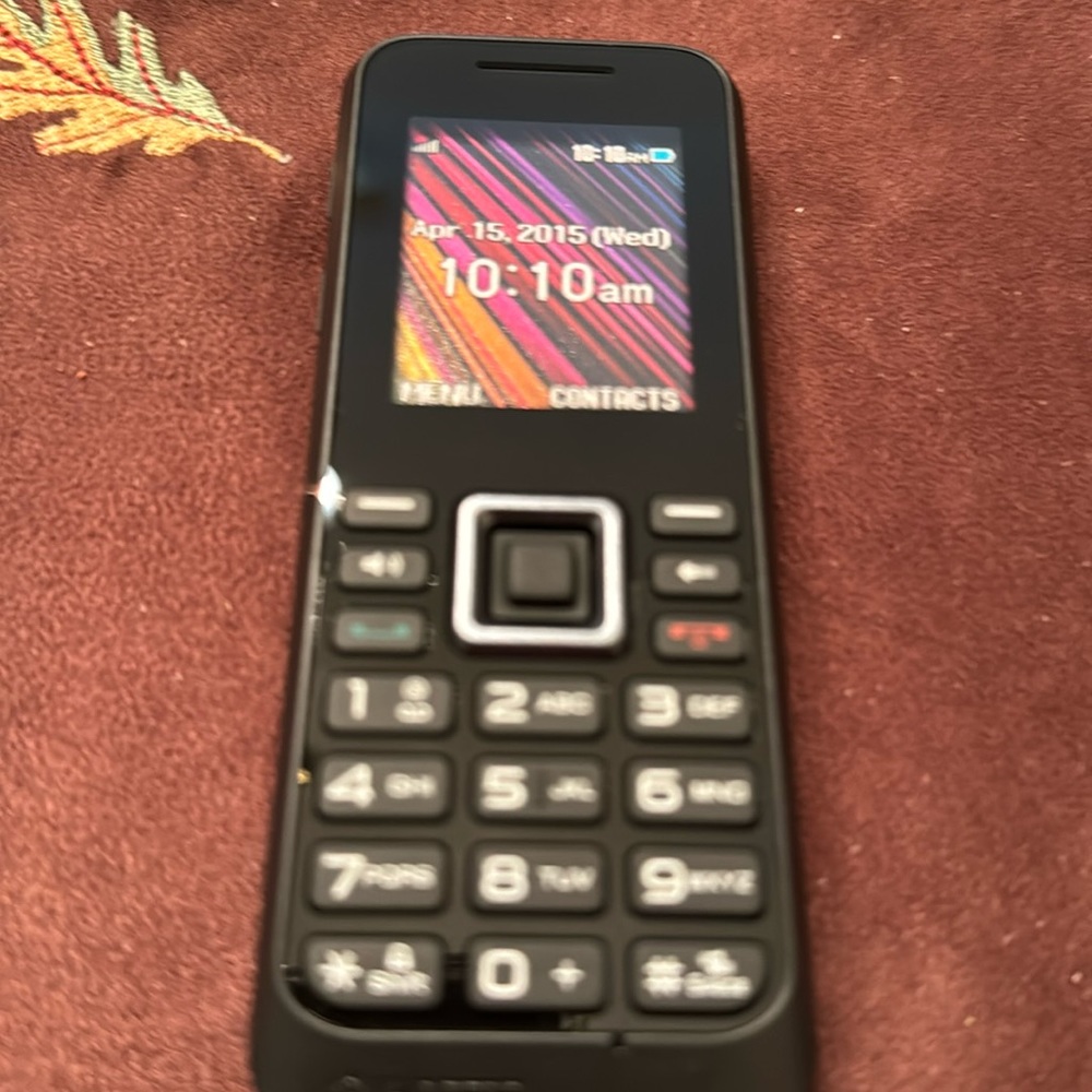 Play phone kids ( doesn’t really work) fake